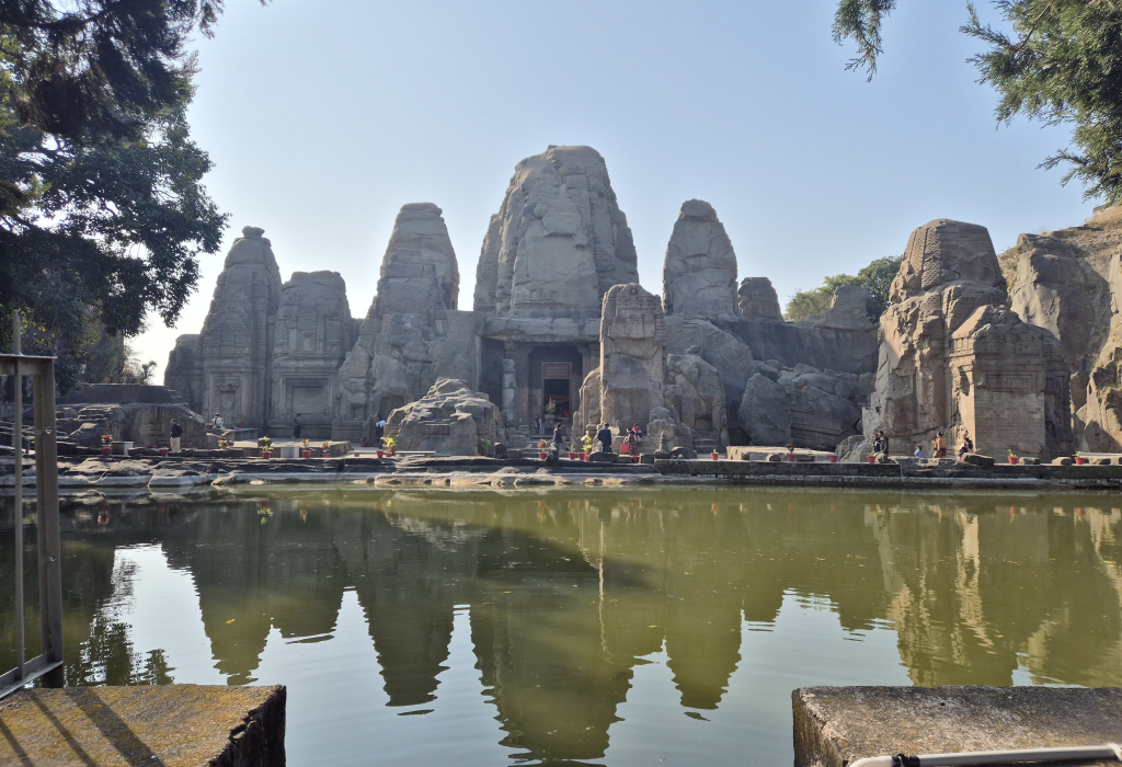 Masroor rock cut temple himachal pradesh featured
