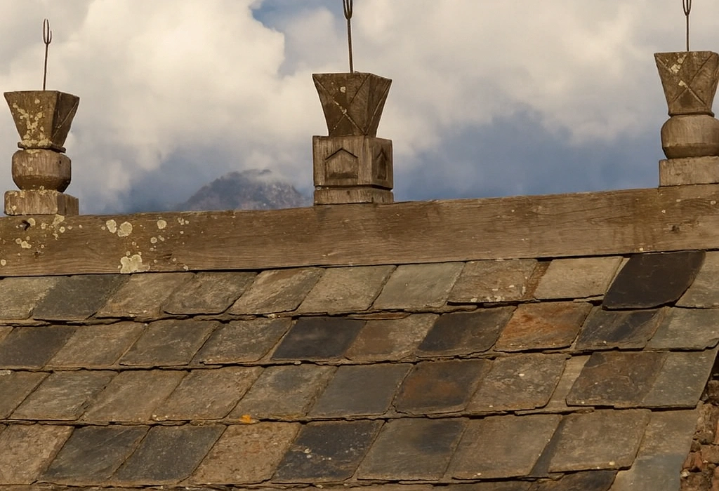 Bijli Mahadev Temple photos