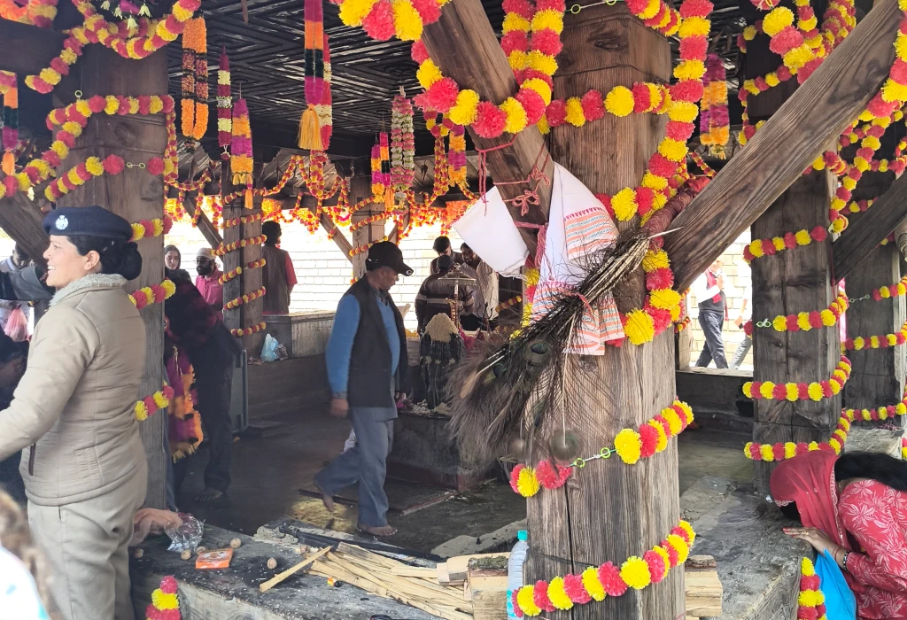 Free langar meal served to pilgrims during the Kamrunag June mela