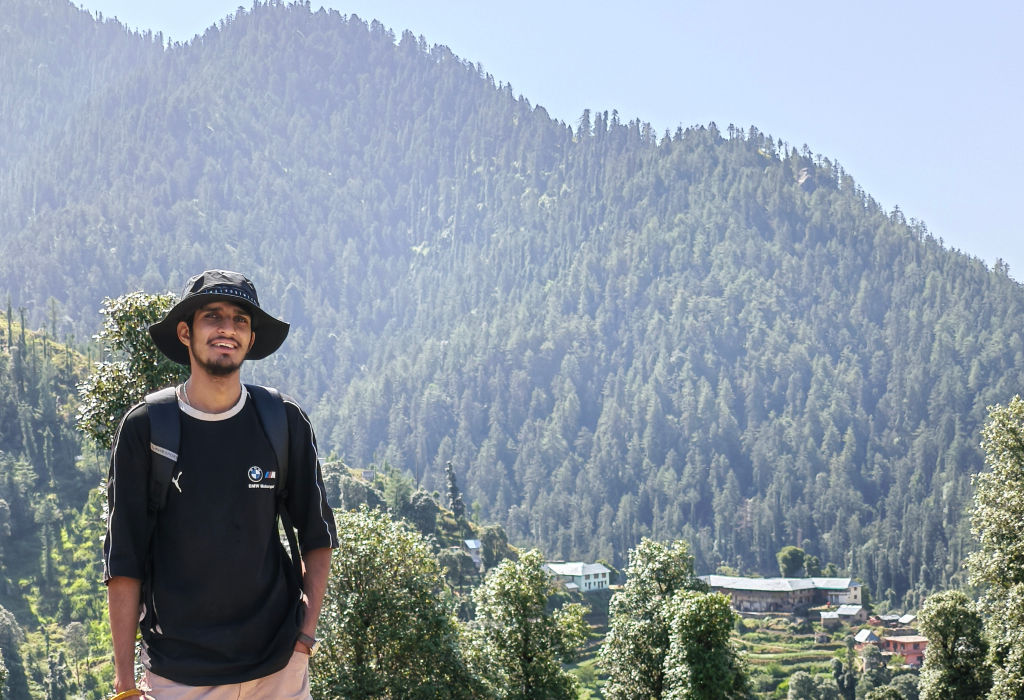 Personal day trip to Kasauli from Chandigarh, walking near the cantonment area